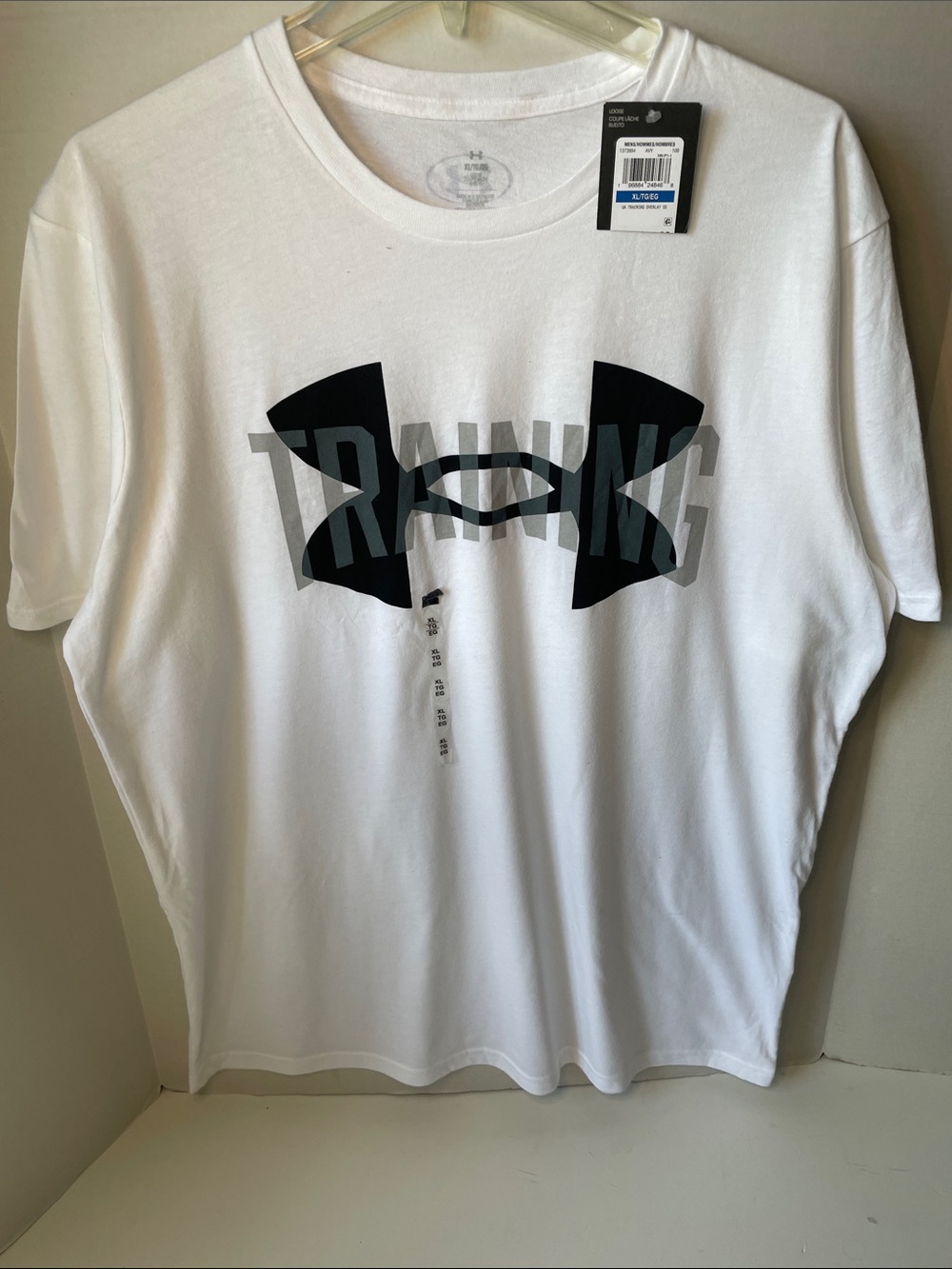 Under Armour Men's Size XL White Short Sleeve Training Graphic Tee Shirt NWT